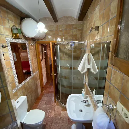 Maison d'hôtes La Toba à Burunchel Extérieur photo