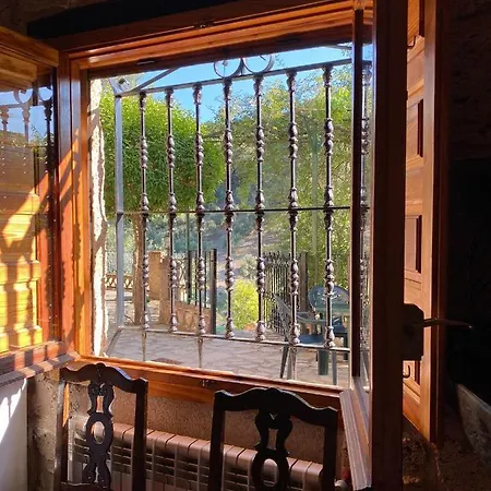 Maison d'hôtes La Toba à Burunchel Extérieur photo